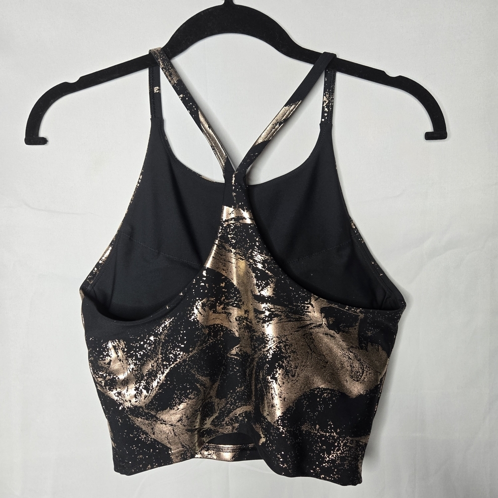 Old Navy Black & Gold Marble Active Crop Top Size M Racerback Removable Padding - Picture 3 of 6
